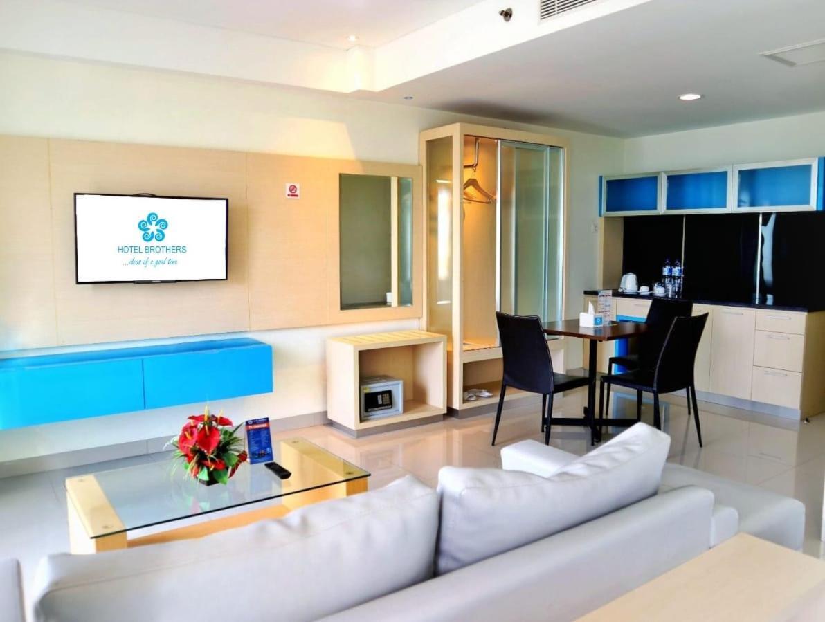 Hotel Brothers Biru Solo Baru Extérieur photo