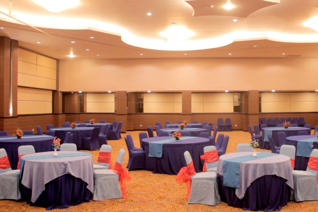 Hotel Brothers Biru Solo Baru Extérieur photo