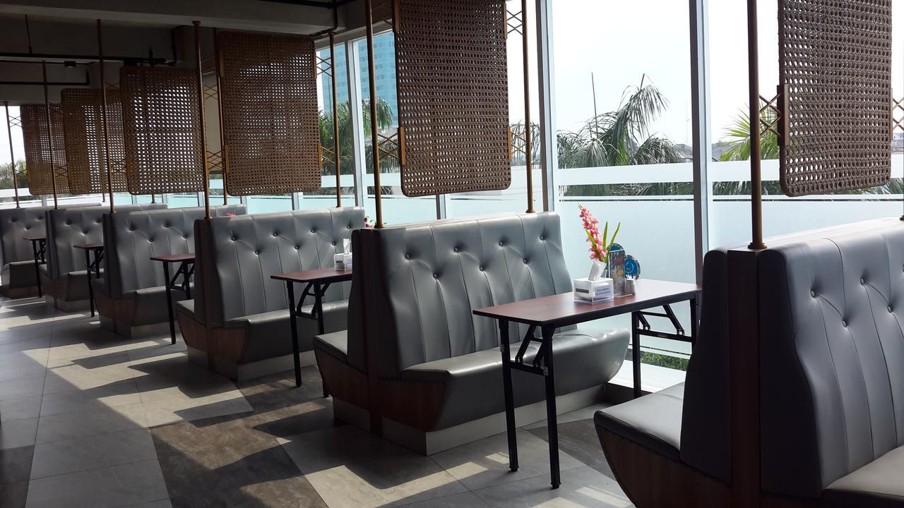 Hotel Brothers Biru Solo Baru Extérieur photo