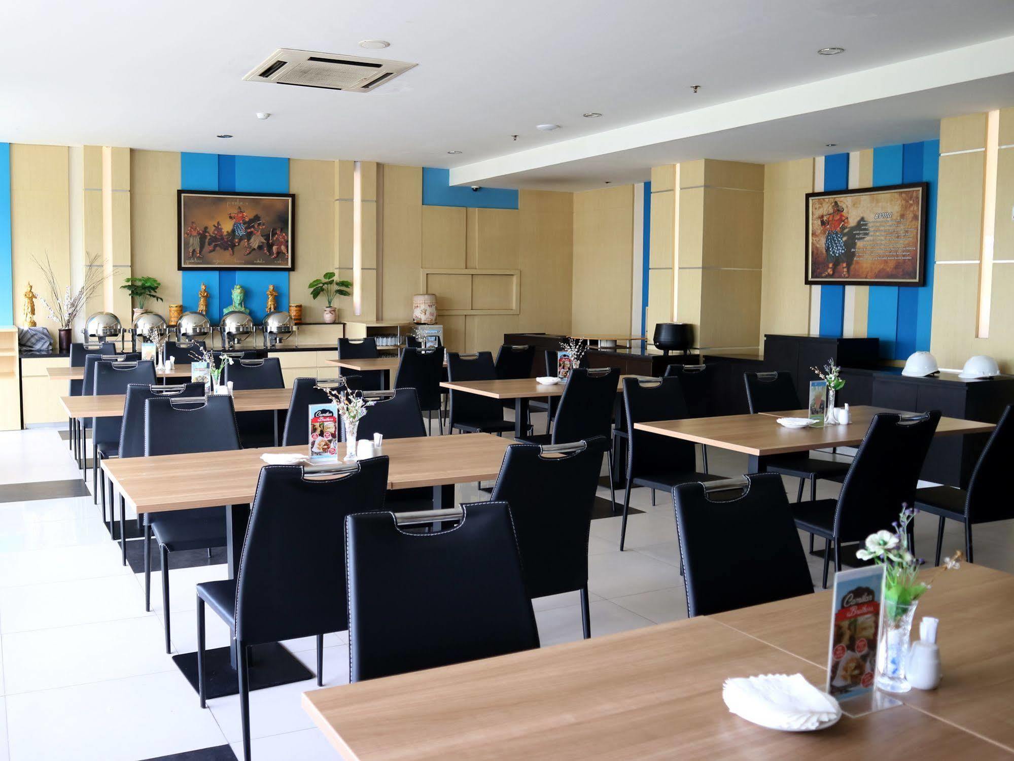 Hotel Brothers Biru Solo Baru Extérieur photo