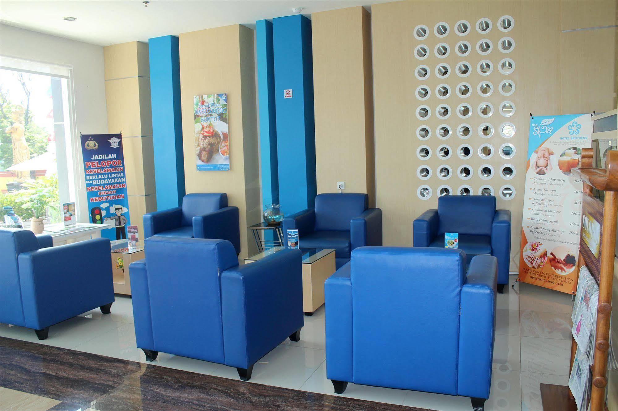 Hotel Brothers Biru Solo Baru Extérieur photo