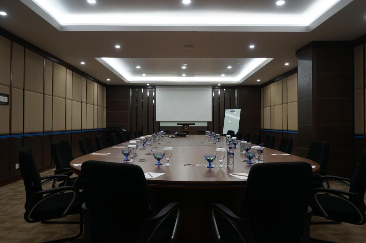 Hotel Brothers Biru Solo Baru Extérieur photo