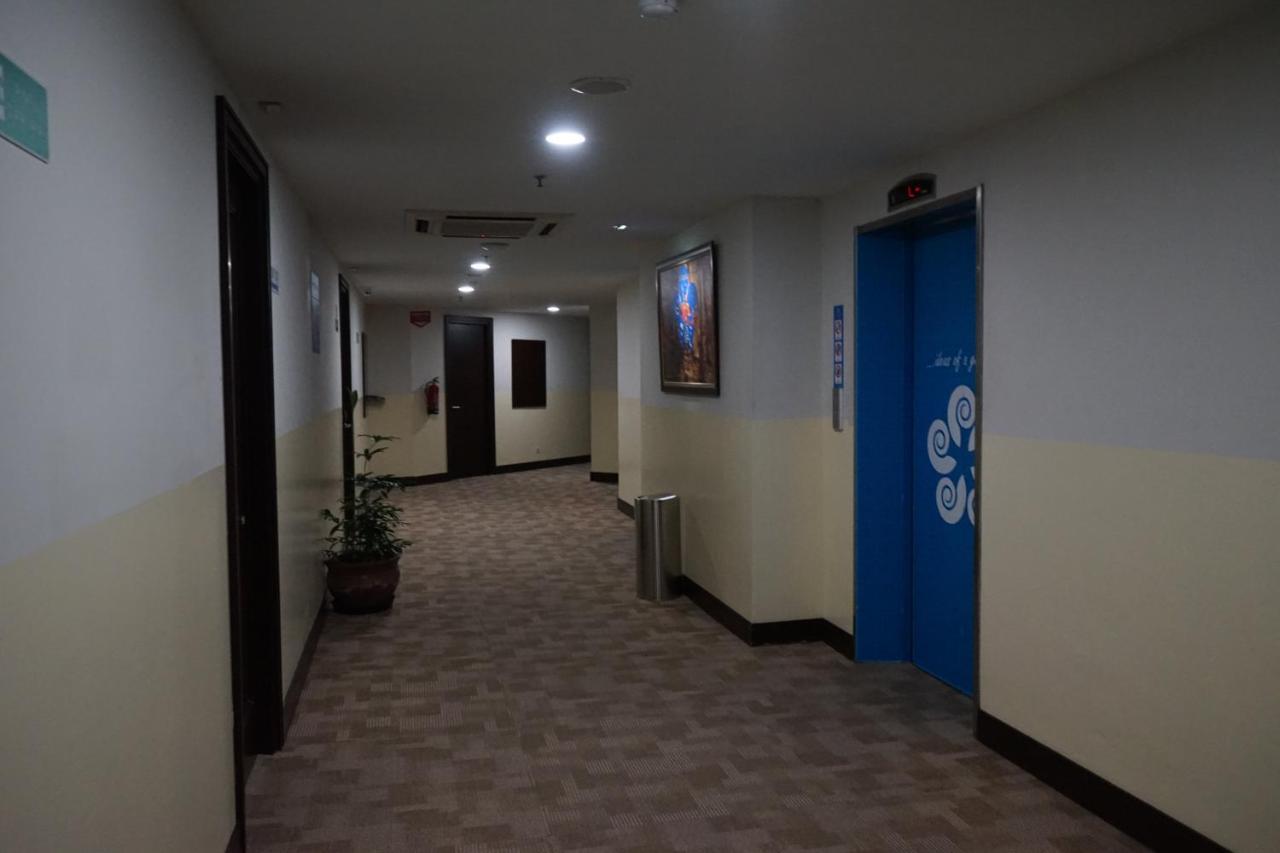 Hotel Brothers Biru Solo Baru Extérieur photo